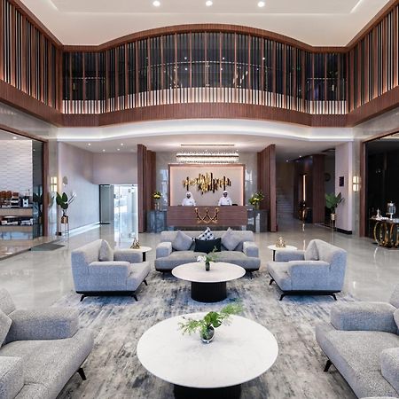 Warwick Al Jubail Hotel 外观 照片