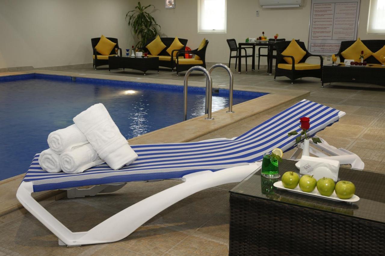 Warwick Al Jubail Hotel 外观 照片