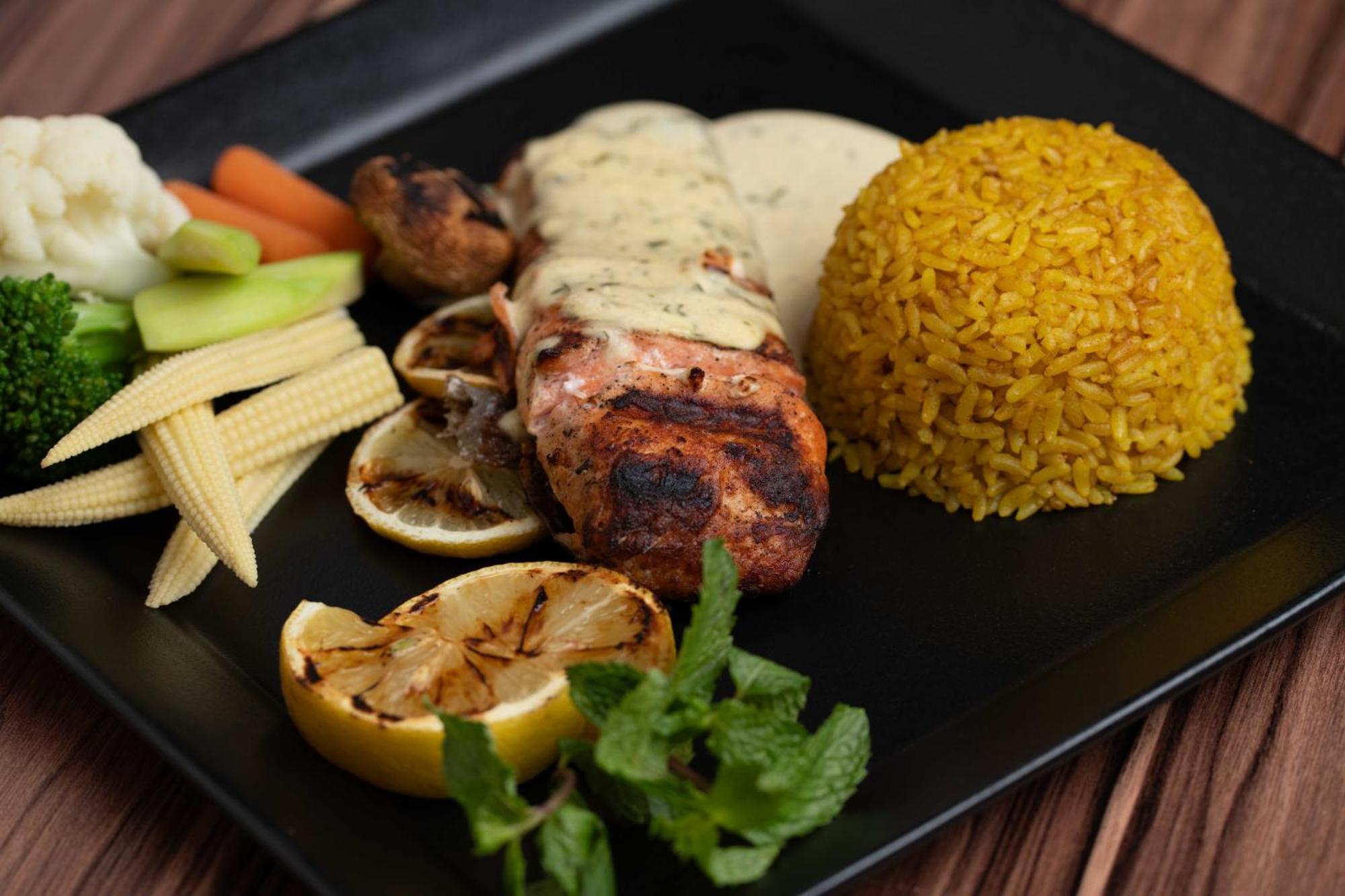 Warwick Al Jubail Hotel 外观 照片