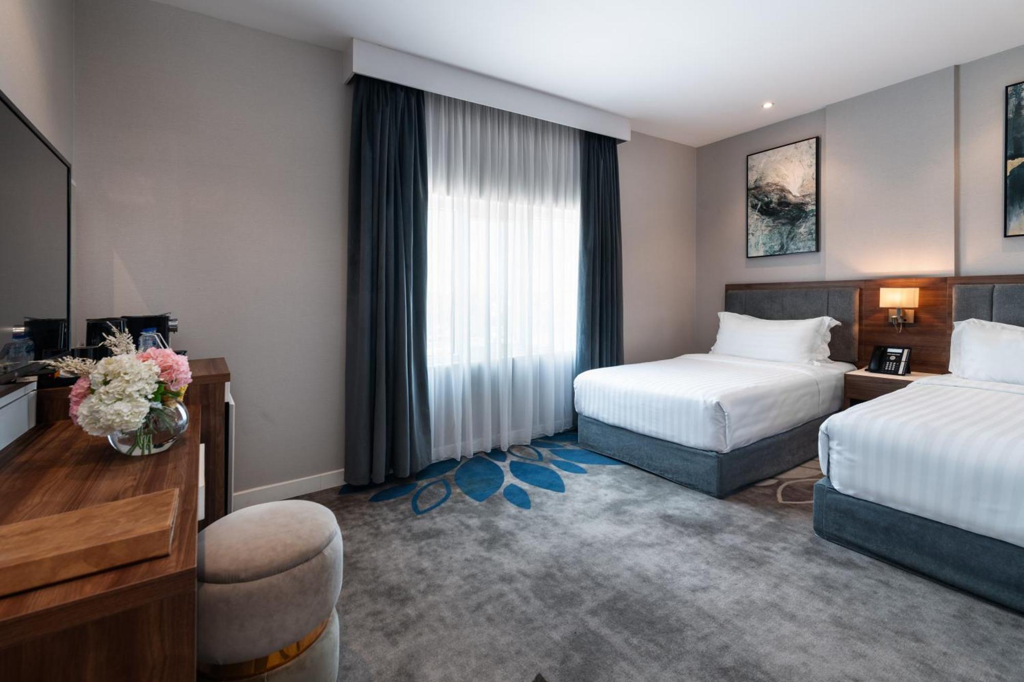 Warwick Al Jubail Hotel 外观 照片