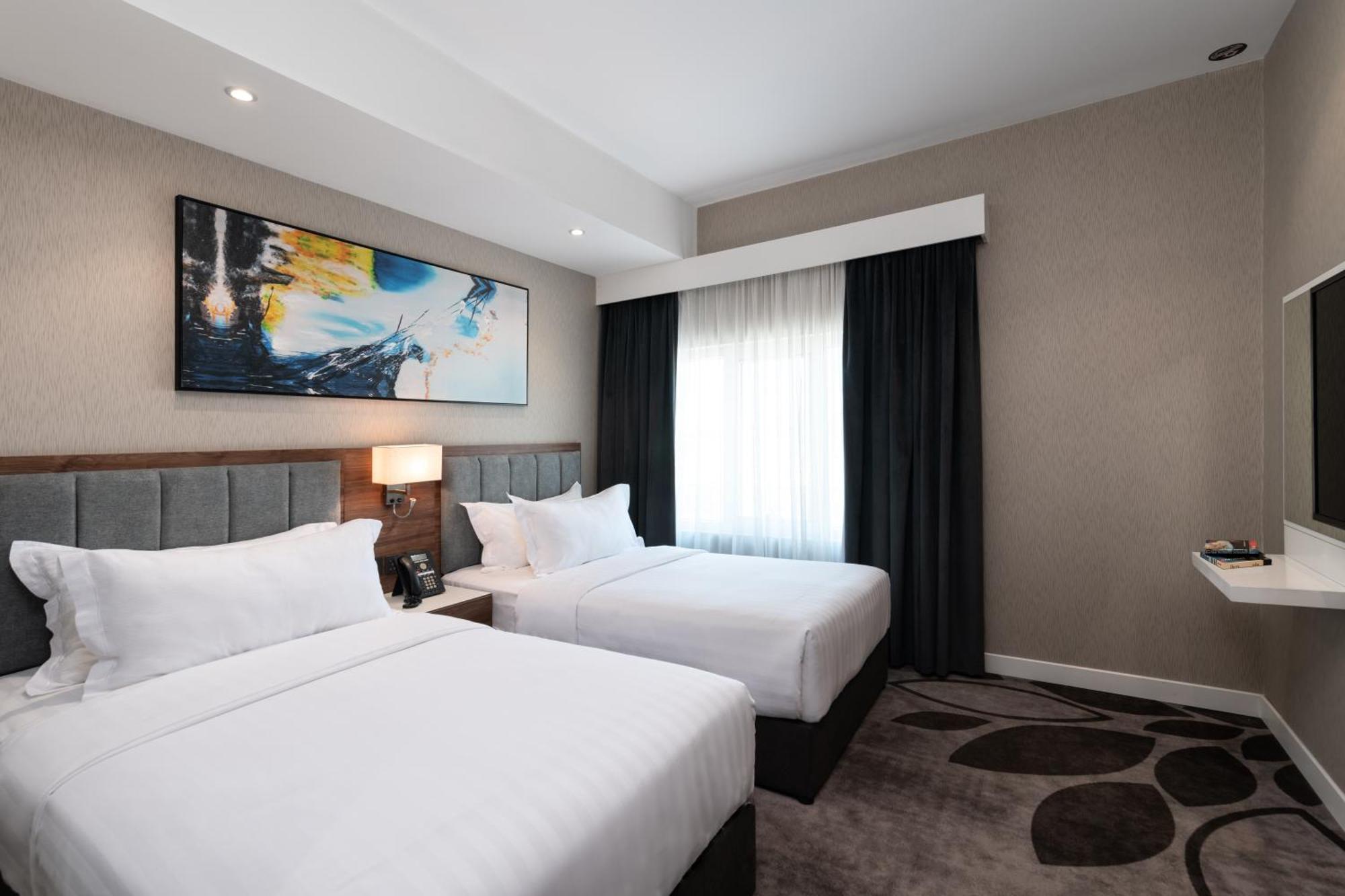 Warwick Al Jubail Hotel 外观 照片